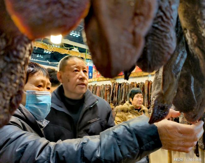 18届重庆年货节”在南坪会展中心启幕麻将胡了浓浓乡味“渝”悦新春 “第(图1)